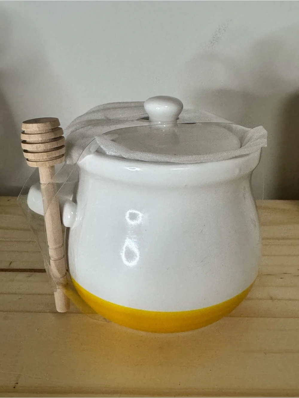 Hand-Painted Ceramic Honey Jar with Lid & Dipper — White with Yellow Accent